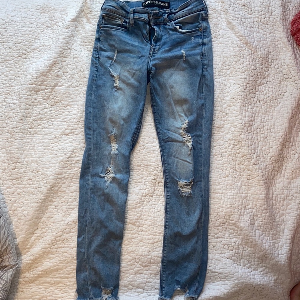 Ripped Jeans